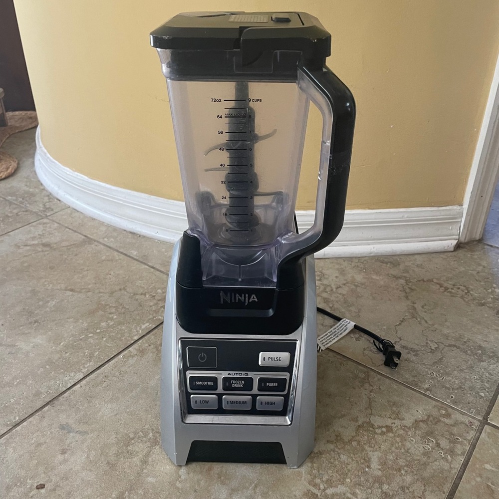Ninja Professional Blender BL688 30 Silver Black 1200W Auto-iQ 72oz Pitcher